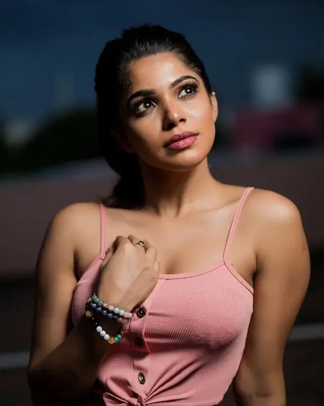 Divyabharathi Net Worth Wiki Income Insights divyabharathi-net-worth-wiki-income-insights